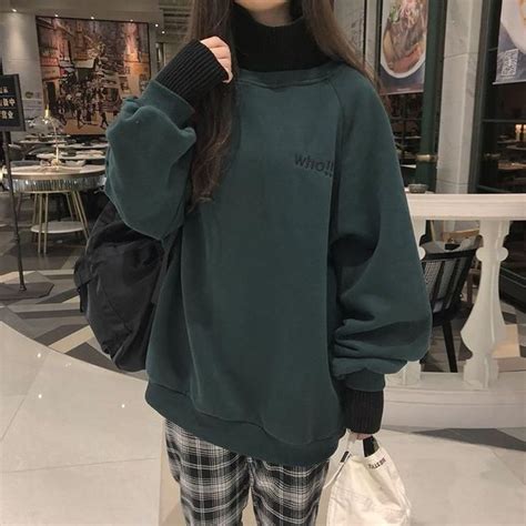 casual cute oversized outfits.